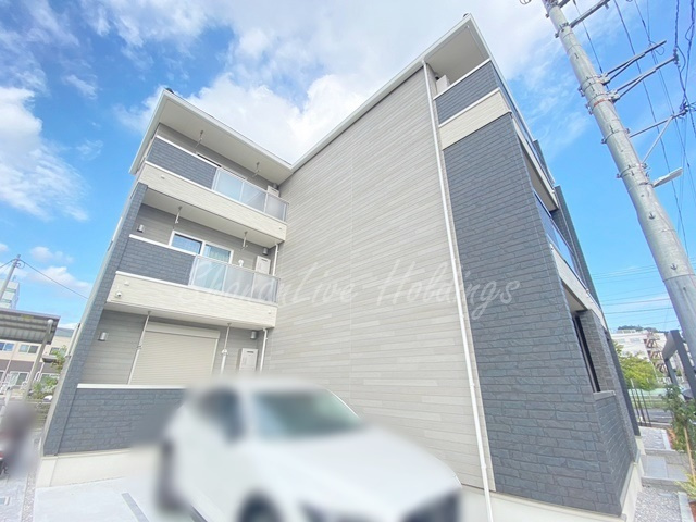 鎌倉市上町屋のアパートの外観
