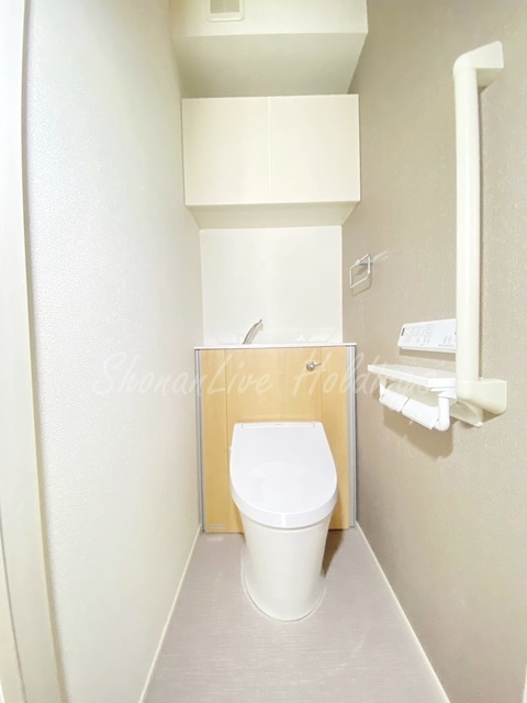 鎌倉市上町屋のアパートのトイレ