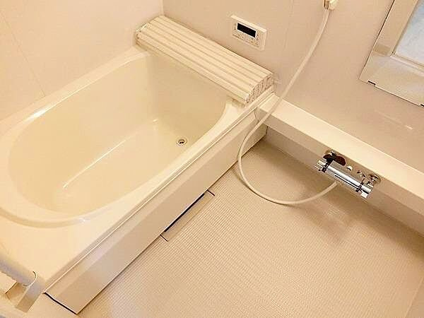 ヴィラメゾン高師浜の浴室|ゆったり過ごせるお風呂です