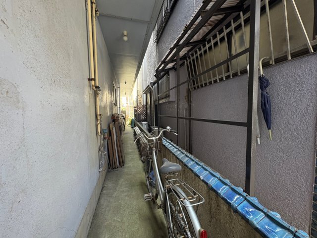行徳石田マンションのエントランス|建物の内部です