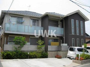 京都市伏見区深草僧坊町のアパートの外観