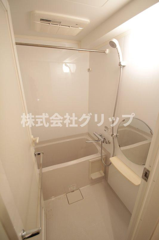 横浜市中区山下町の賃貸マンションの浴室