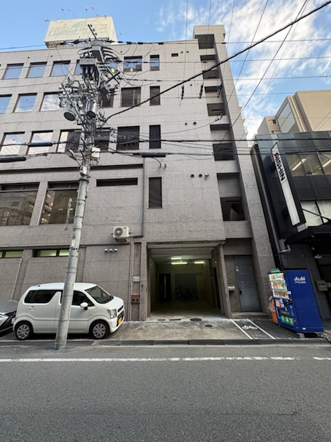 ロイヤルクイーンビル1階の間取り