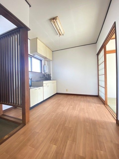 力丸コーポの居間・リビング