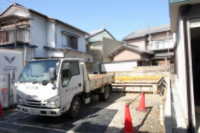 高知市高須東町　新築戸建  １棟1号棟　　の外観|3LDK+FC+WIC＋SC＋パントリー　
土地面積　107.80㎡（約32.6坪）　建物面積　94.19㎡（約28.49坪）
１階　48.44㎡　2階　45.75㎡