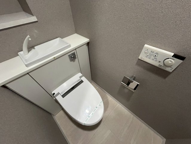 BRAVI南堀江のトイレ
