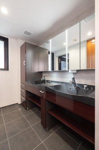 グランフォルム白金日吉坂の洗面所|※写真は同タイプ住戸です。