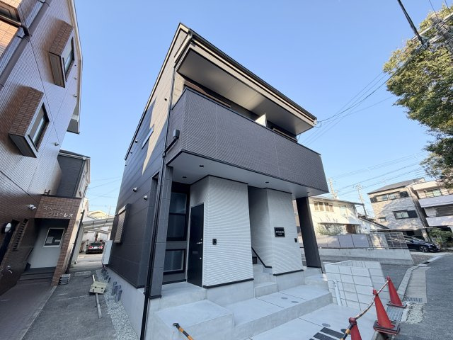 ＡＸＩＳＩＡ尼崎のロビー