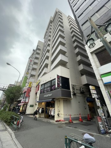 カーサ第二新宿のエントランス