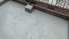 第一中清ビルのバルコニー