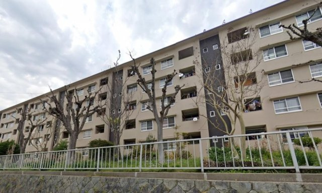 星陵台住宅３号棟　の外観