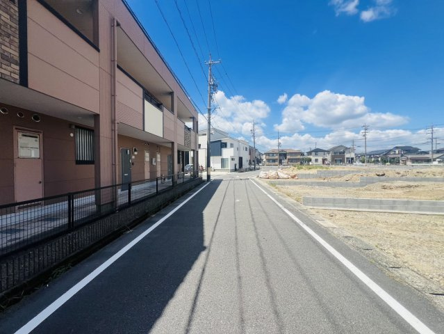 高浜市呉竹町四丁目11-1、2、10、11の一部他『仲介手数料無料』新築一戸建て・建売の前面道路含む現地写真