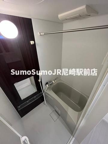 シェンリーパークの浴室|コンパクトで使いやすいお風呂です