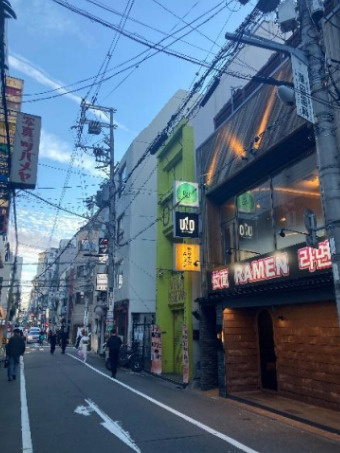 大阪市中央区東心斎橋１丁目の店舗の周辺