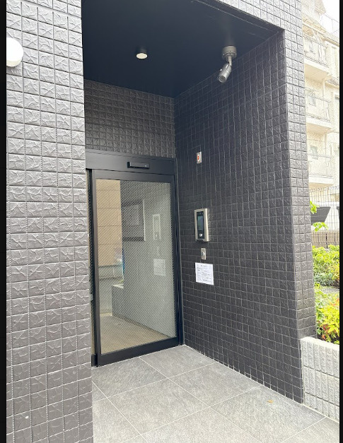 GENOVIA新高円寺のエントランス