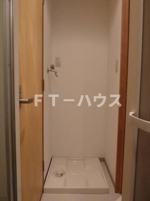 ドミール妙典の玄関