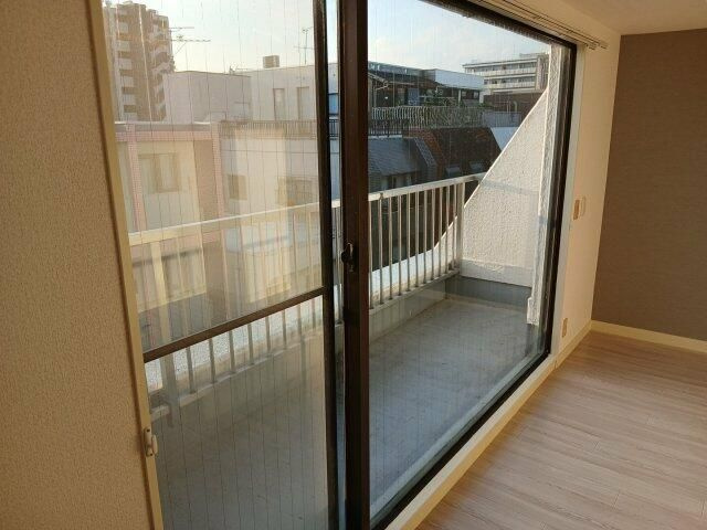 鶴田第一ビルのバルコニー