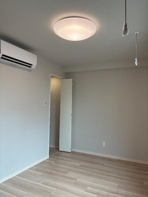 ＯＡＫ ＶＩＬＬＡ Ｓｈｉｎａｇａｗａ Ｒｅｓｉｄｅｎｃｅの居間・リビング