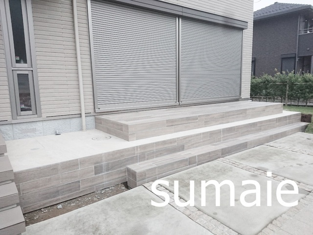 ちはら台東8丁目戸建のエントランス