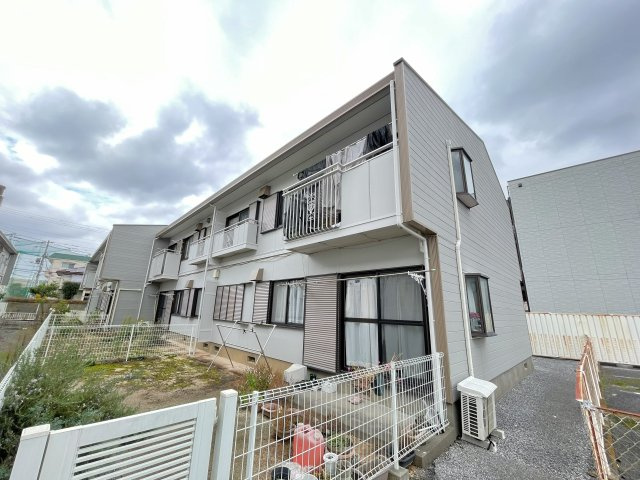 ライフタウニーA街区5号棟の外観