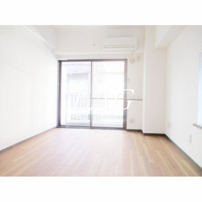 【居間・リビング】 | フレンドハイツ西新宿 | 洋室のお部屋です。