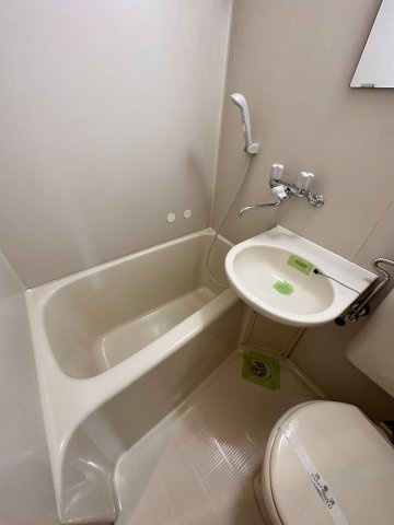 イーストビルの浴室|別部屋参考写真です。