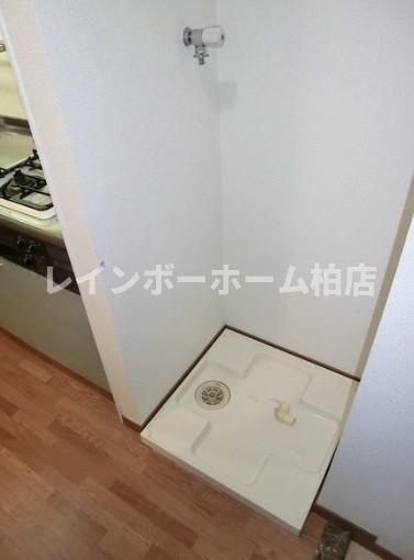 特典：仲介手数料が50％OFFです‼の設備|別部屋。参考写真。