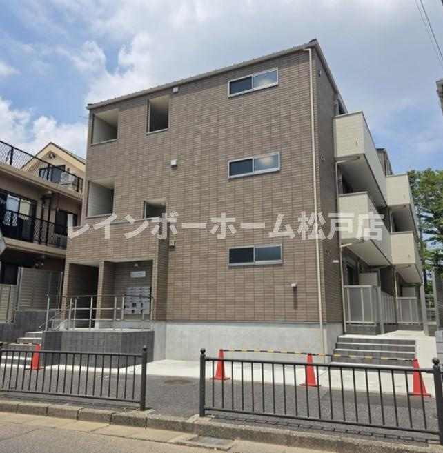 ASJ南流山の外観