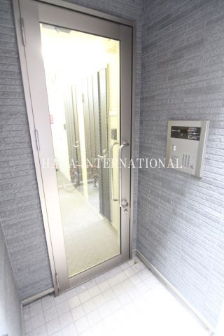 ベルエステート竹ノ塚Ｂのエントランス|エントランスはオートロック付き☆
