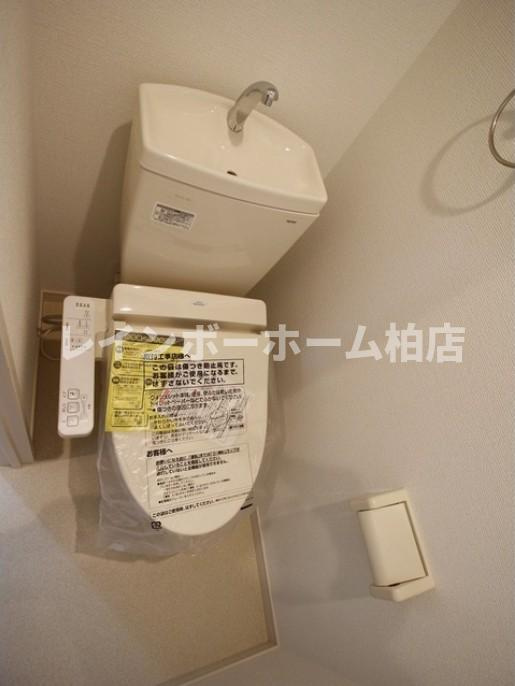 特典：仲介手数料が無料です!!のトイレ|※別部屋参考写真。