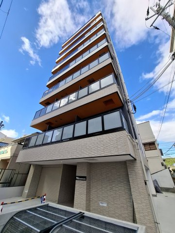 NU武庫川駅前の外観