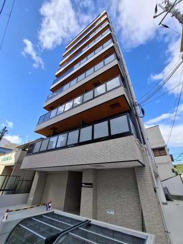NU武庫川駅前の外観