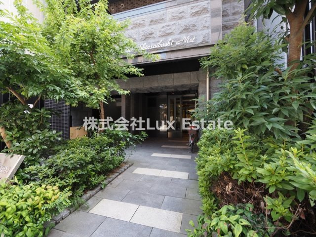 プレサンス心斎橋ニストのエントランス|建物の内部です
