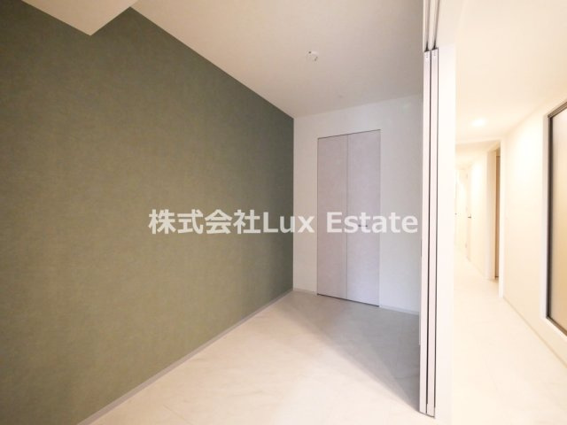 アーバネックス堺筋本町の洋室