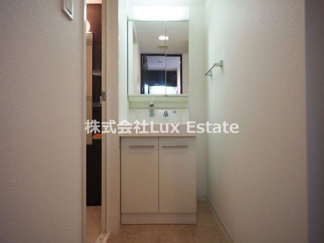 エスライズ本町東の独立洗面台