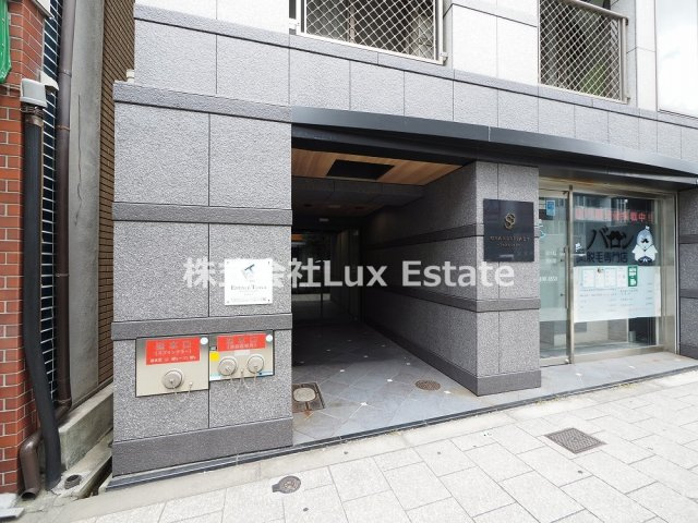 GRAND STEADY徳井町のエントランス