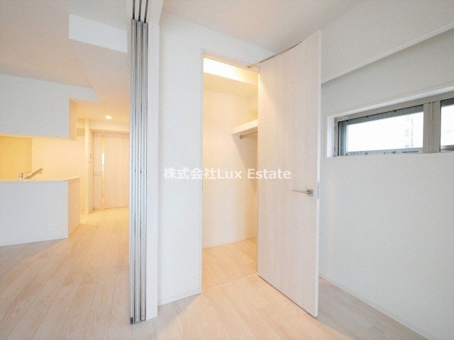 OPUS RESIDENCE SHINSAIBASHI SOUTHの居間・リビング