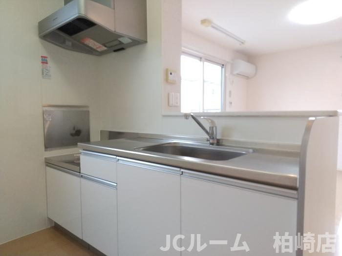 柏崎市岩上のアパートのキッチン
