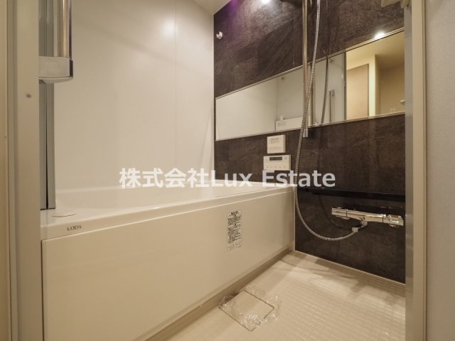SK RESIDENCES SHINSAIBASHIの浴室