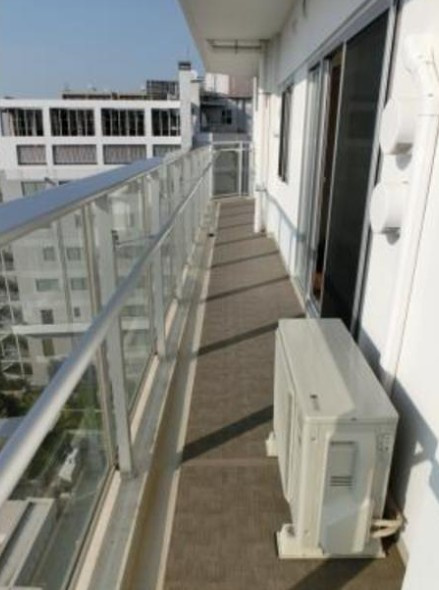 北区滝野川６丁目の賃貸マンションのバルコニー
