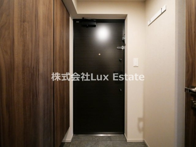 ザ・パークハビオ谷町六丁目クロスの玄関