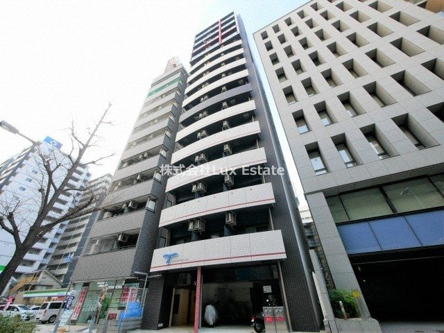 SERENiTE谷町croixの外観