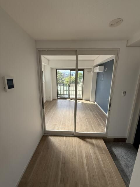 ＬＩＮＸ仲六郷の玄関