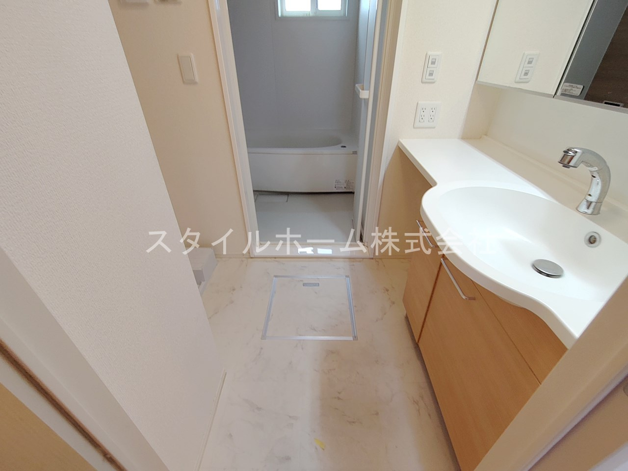 ポラリスの洗面所|別部屋写真です。
