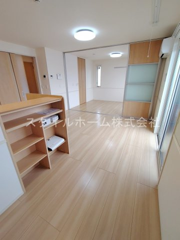 ポラリスの居間・リビング|別部屋写真です。