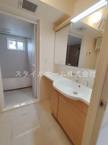 ポラリスの洗面所|別部屋写真です。