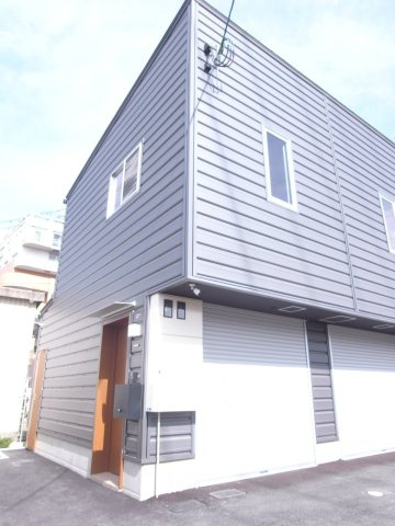 伊丹市西野６丁目の倉庫