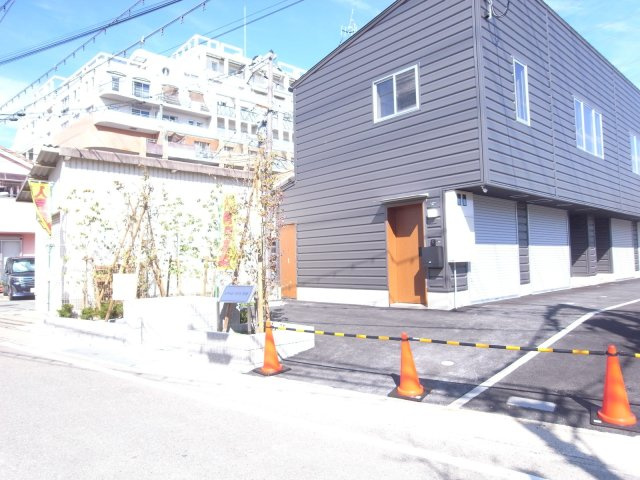 伊丹市西野６丁目の倉庫