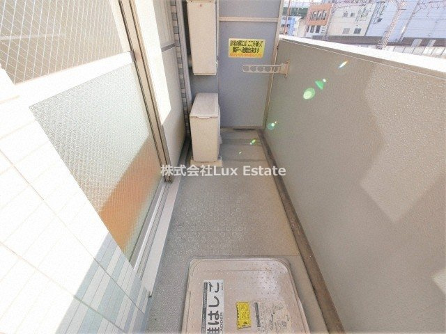 エスリード福島駅前のバルコニー