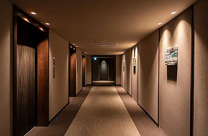グランドメゾン上町台レジデンスタワーのロビー